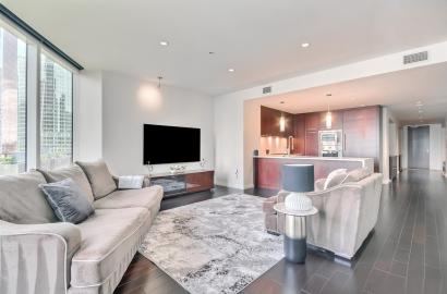 10700 NE 4th St #1006, Bellevue, WA 98004