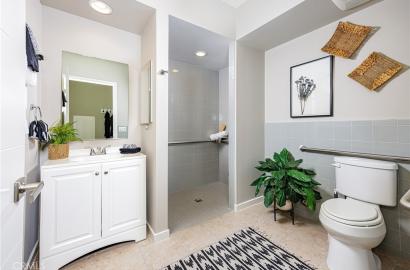 1531 Greenwich Way, Costa Mesa, CA 92627