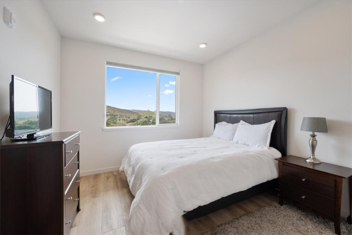 2475 Victoria Avenue, Unit 408