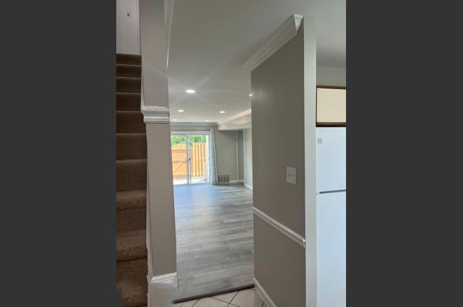 11104 Rock Garden Dr, Fairfax, VA 22030