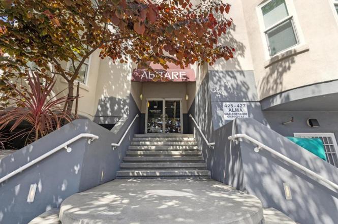 2475 Victoria Avenue, Unit 408