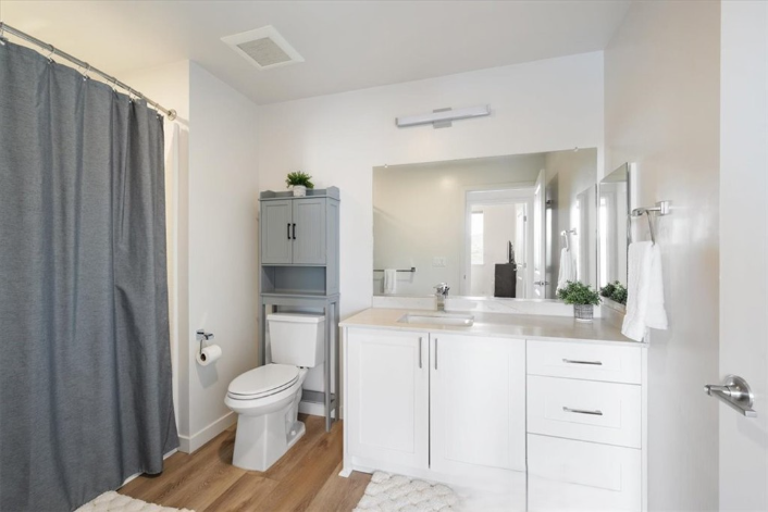 2475 Victoria Avenue, Unit 408