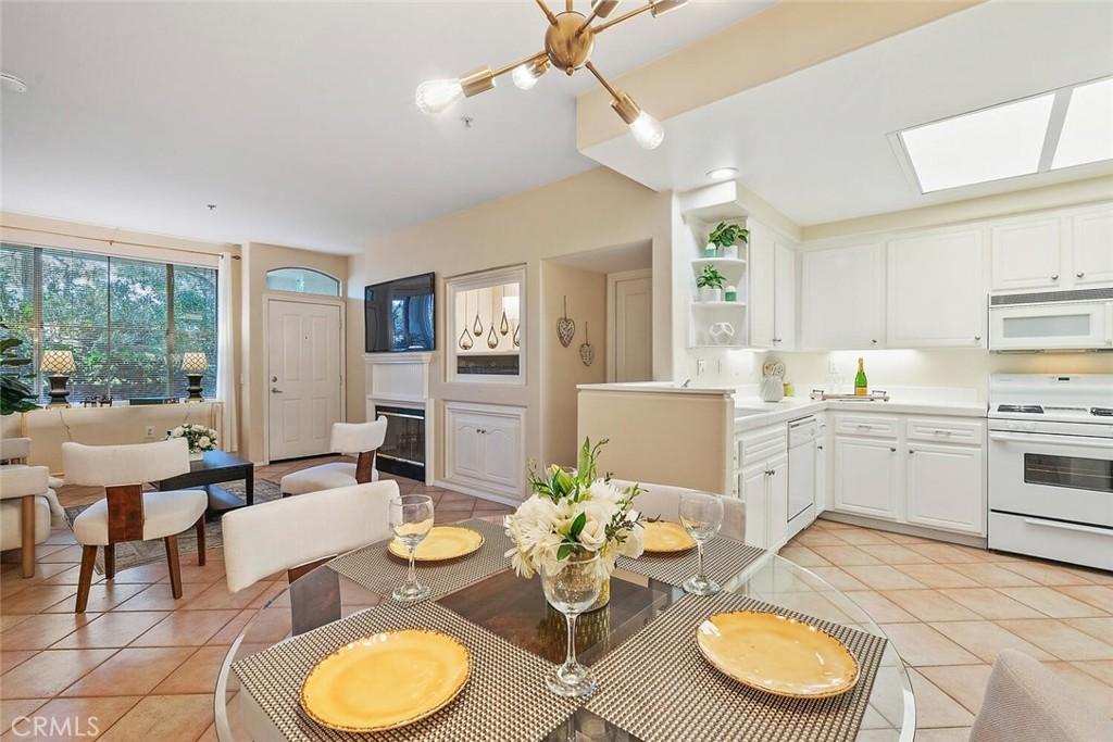 1703 Solvay Aisle #106, Irvine, CA 92606